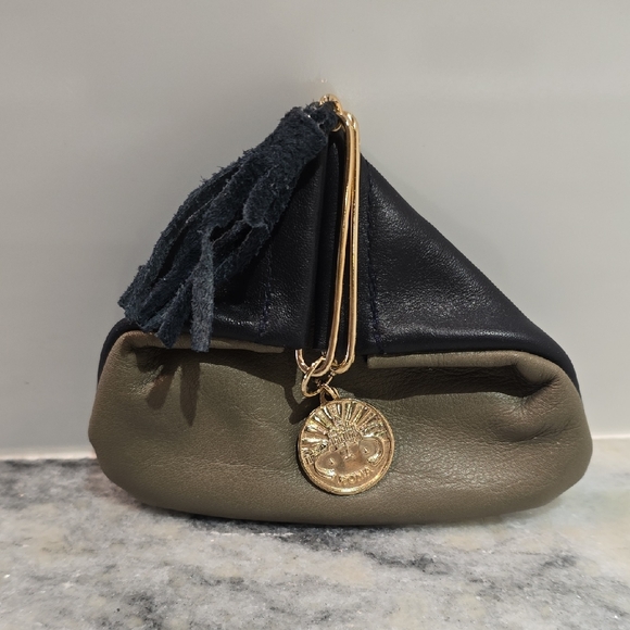 Handbags - Italian Black and Tan Leather Clutch